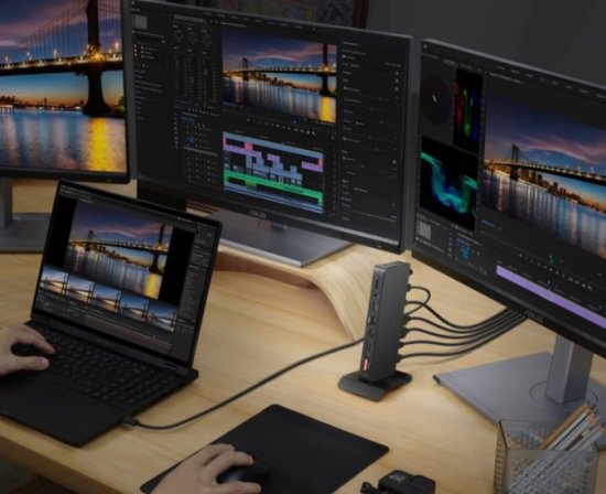 (image for) Asus Triple 4K TB4 dock DC500